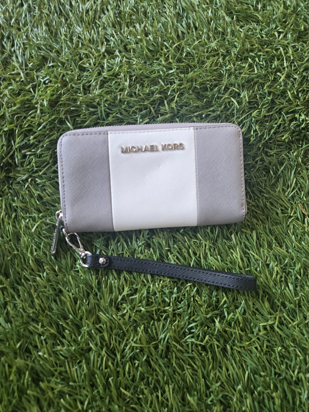 Michael Kors Taupe and White Colorblock Zip Wristlet - Picture 1 of 5